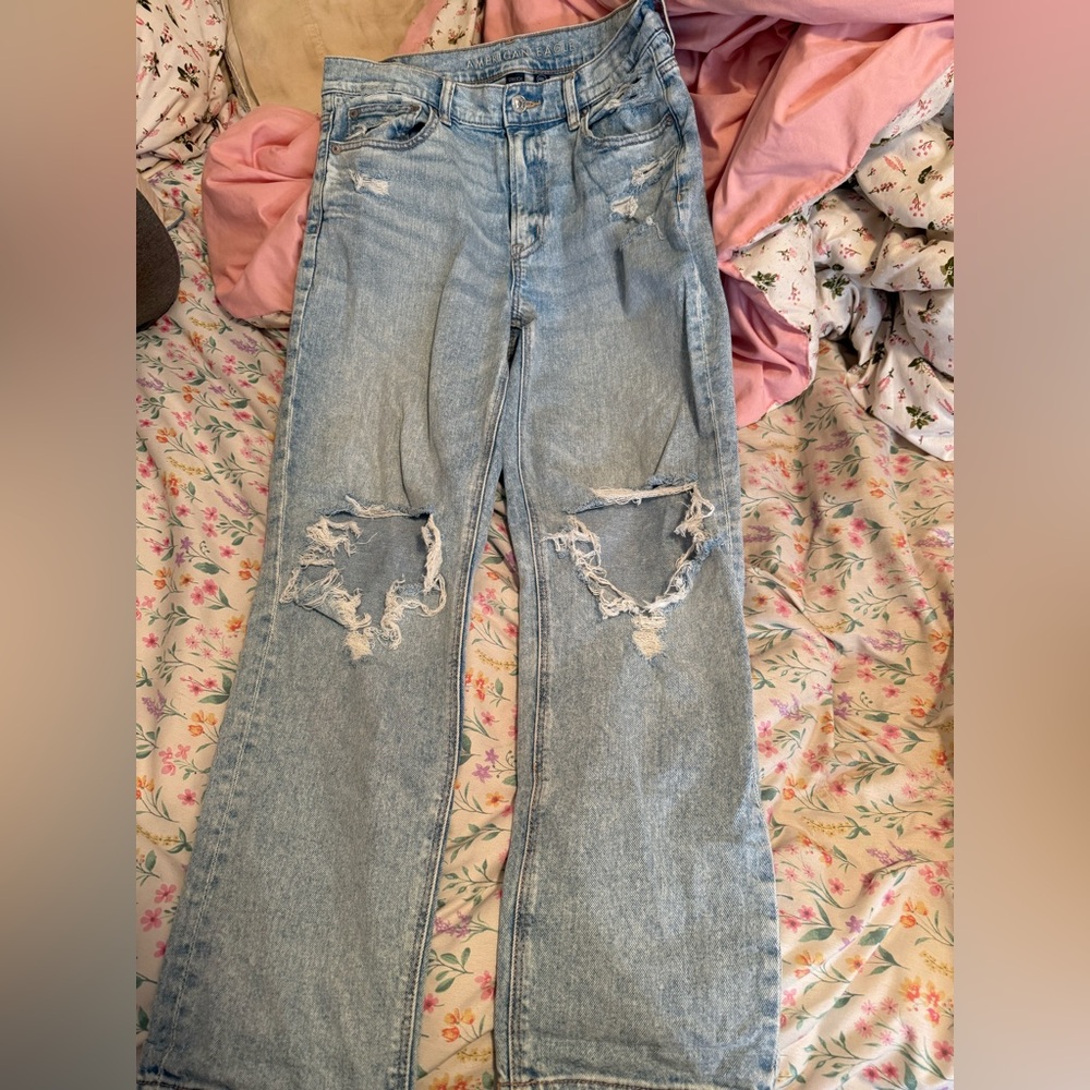 American Eagle Outfitters Light Blue Distressed Straight Leg Jeans